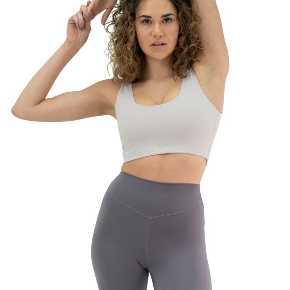 Balance Athletica - Ascend Top - Stone - M